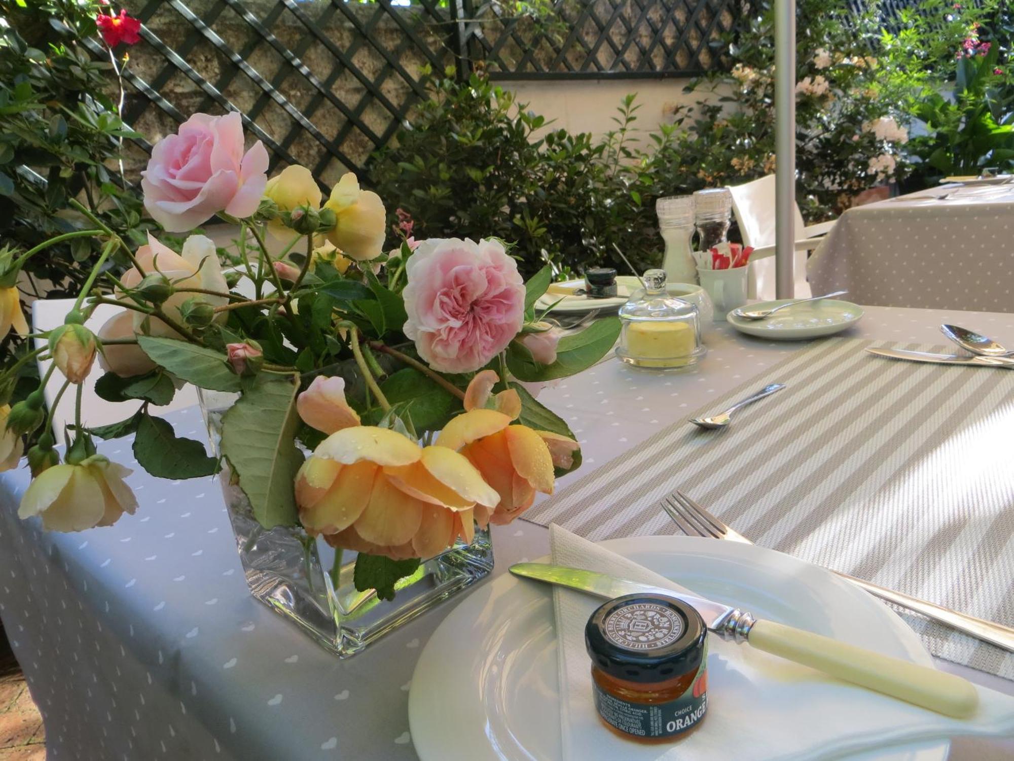 Penelope'S Stellenbosch Bed & Breakfast Bagian luar foto