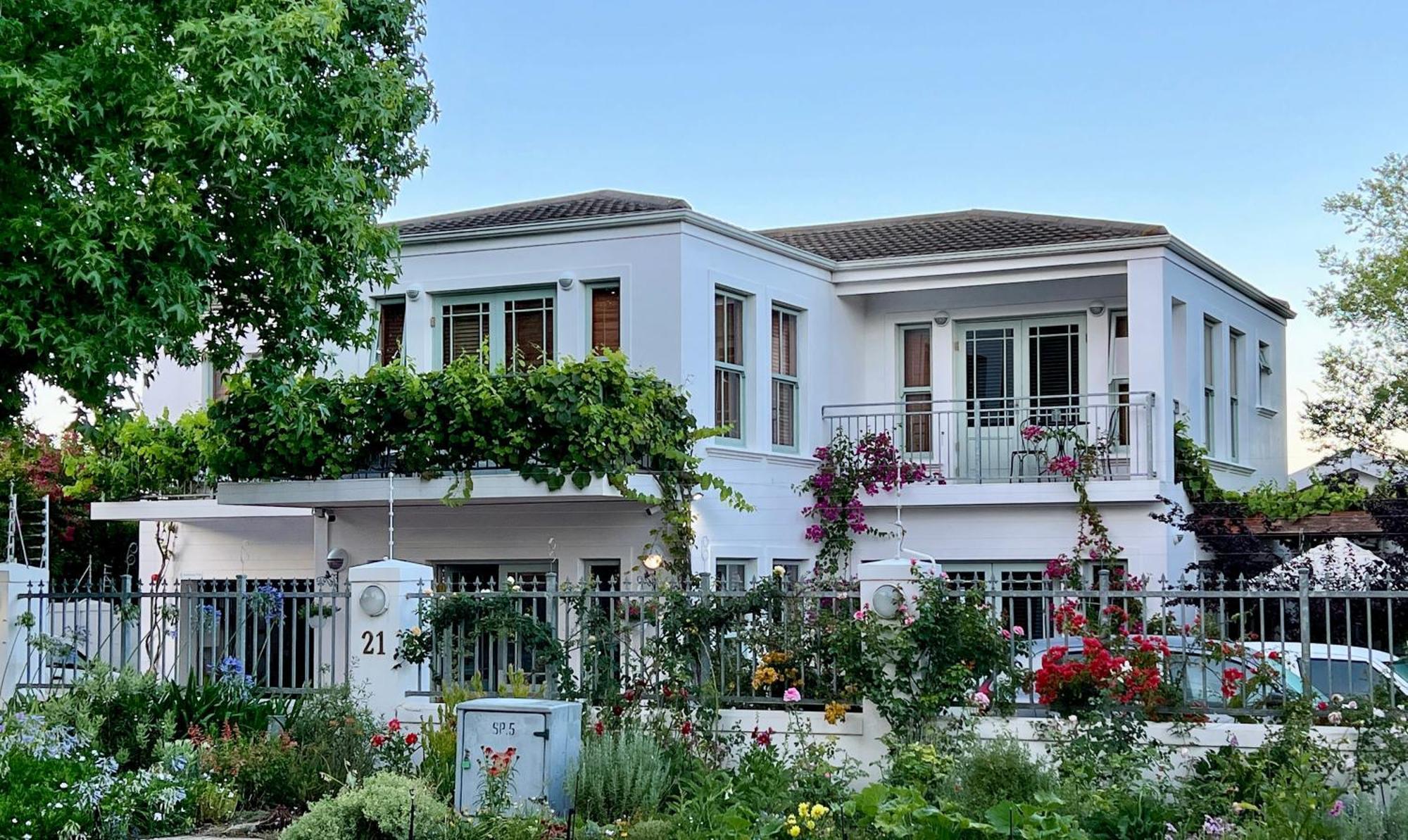 Penelope'S Stellenbosch Bed & Breakfast Bagian luar foto