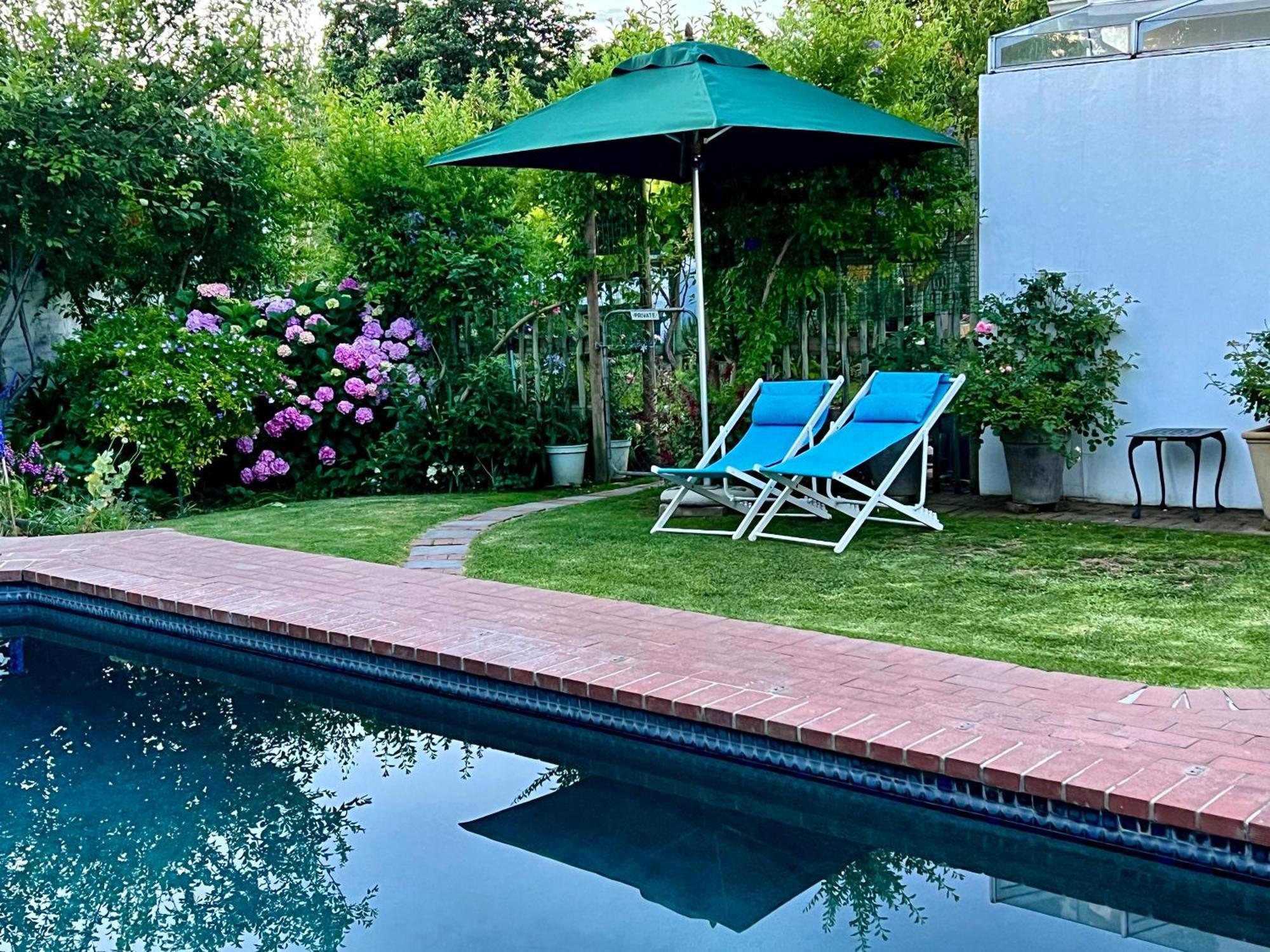 Penelope'S Stellenbosch Bed & Breakfast Bagian luar foto